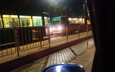  По бул. "Константин Величков" са блокирани и трамваите. 