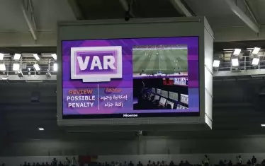 VAR повторенията на спорните ситуации са само малка част от дигиталните преживявания на зрителите по стадионите.
