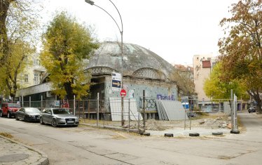 Застрояването набеляза още жертви - парк в Пловдив и баня във Варна 