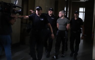Прокурорският син, обвинен за побой, се връща обратно в ареста