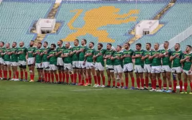 Един от големите успехи на Балмис е изграждането на силен колектив в националния отбор.