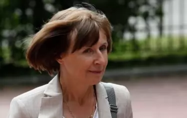  Елизабет Руд, временно управляваща посолството на САЩ в Русия