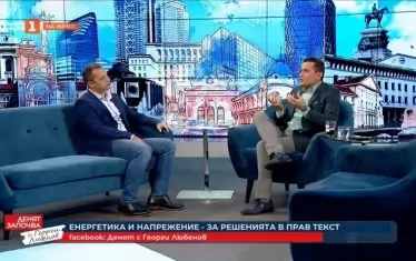 Георги Любенов се оправдава на Делян Добрев защо не е задал всички въпроси