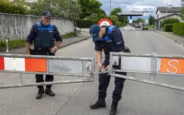 Все повече държави възстановяват граничния контрол