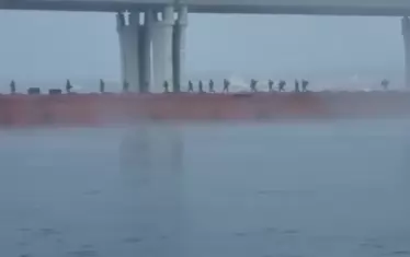 Руската армия пресича Днепър по понтонни мостове