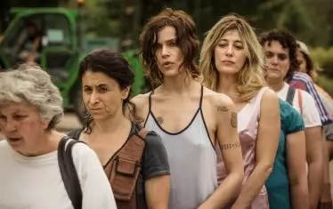 "Суша" е с участието на Моника Белучи.