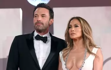 Дженифър Лопес обича да е обградена в бяло.