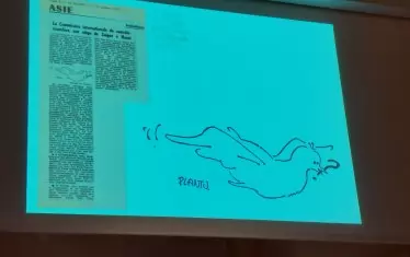 Първата карикатура на Плантю, отпечатана във вестник "Монд" през 1972 г. Тогава ѝ е отделено място само на една колона.