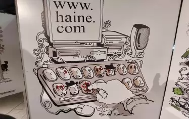 Плантю използва социалните мрежи, но има и критично отношение към тях, защото позволяват на злонамерени лица да сеят чрез тях омраза.