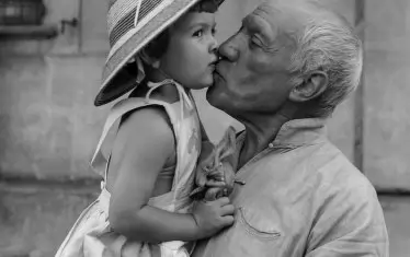  Пикасо с дъщеря си Палома, 1951.