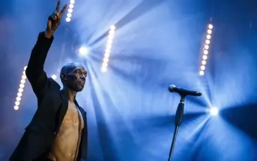 Почина вокалистът на Faithless Макси Джаз