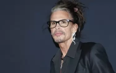 Обвиниха и Стивън Тайлър от Aerosmith в сексуално насилие
