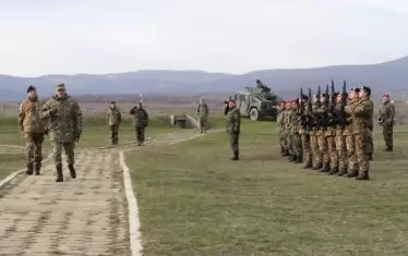 Ръководената от Италия българска бойна група се показа в Ново село