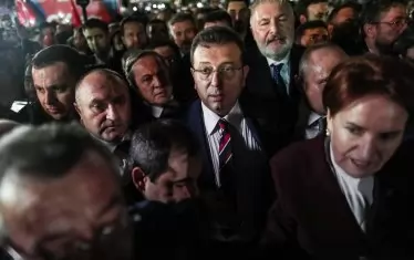 Кметът на Истанбул получи 2 г. и 7 месеца затвор за обида на ЦИК
