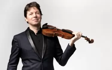Цигулката на Джошуа Бел ще звучи отново в зала „България“ през март
