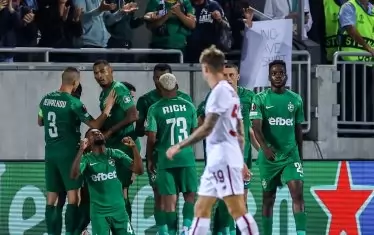 "Лудогорец" постигна много престижна победа с 2:1 над "Рома" (на снимката), но след това не успя да капитализира успеха с продължаване напред в Лига Европа и ще участва в плейофите на третия по сила турнир - Лига на конференцията.