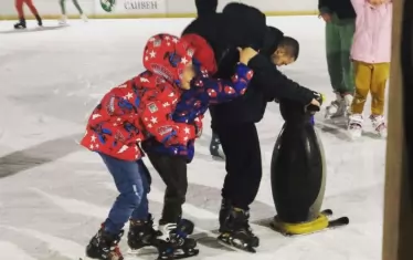 Сливен даде ледената си пързалка без конкурс на фирма със запор от НАП