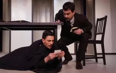 Инспекторът и сержант Боб: Мартин Каров и Боян Арсов.