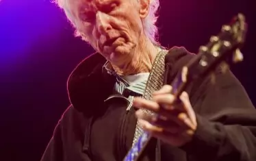  Роби Кригер от Doors днес