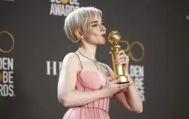  Джулия Гарнър бе отличена за ролята си в сериала "Озарк".