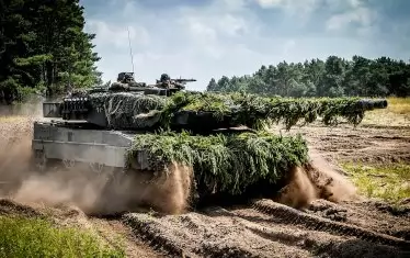 Полша предаде на Украйна още 10 танка "Леопард" 2