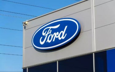 Ford ще съкрати близо 4000 души заради електромобилите