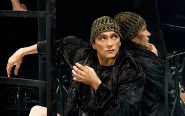  Георги Златарев в ролята на прочутия балетист Нуреев.