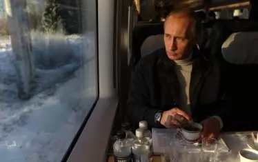 Тайни жп линии водят до резиденциите на Путин