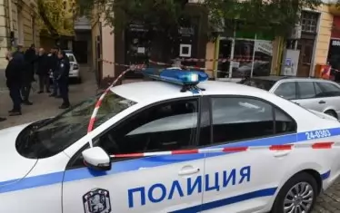 Само преди 3 месеца при сходен случай, бивш военен застреля свой съсед, който просто монтирал врата, за да не духа във входа.