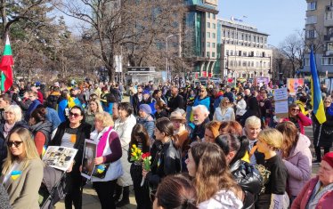Варненци протестират срещу руската агресия