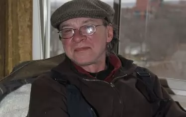 Братът на Мадона години наред се бори с алкохолизма.