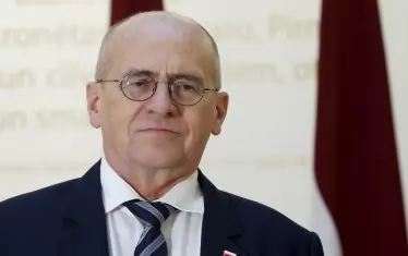 Полското МВнР уволни всички
възпитаници на руския МГИМО