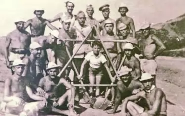 Снимки на български евреи от трудови лагери в България.