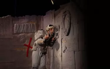  Стелиан Радев в сцена от моноспектакъла.