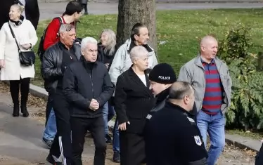 Сидеров край ПСА, за да го брани - темата дори него изкопа от забравата.