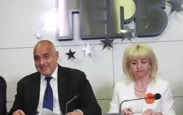 Водачът на "Обединени земеделци" Петя Ставрева с Бойко Борисов в не толкова далечната 2019 г.