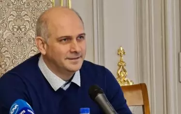 Директорът Василев даде пресконференция в същия час, когато бе обявен и протестът.