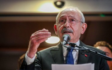 Кандидатът на опозицията в Турция набира над 10% преднина пред Ердоган

