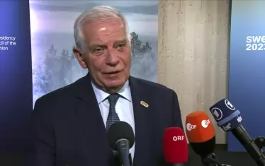 "За да спечели мира, Украйна трябва да спечели войната", каза на пресконференцията Жозеп Борел след приключването на срещата на военните министри.
