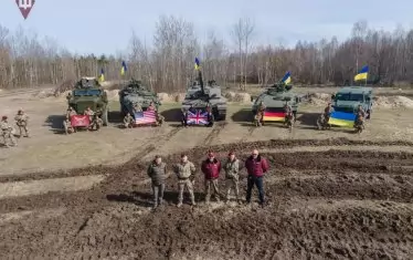 Киев вече получава западните танкове за контранастъплението