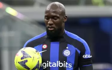 Самият Лукаку е изпаднал в поредната си дупка и на свой ред има нужда от тласък, за да възвърне формата си.