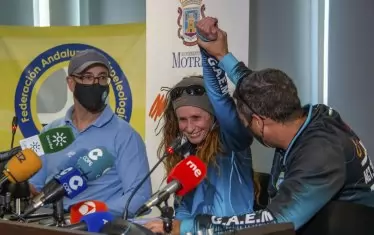  Все още не е ясно дали алпинистката ще бъде включена и в Книгата на рекордите на Гинес