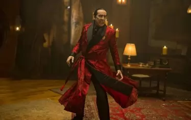 Никълъс Кейдж дава всичко от себе си в ролята на Влад Дракула.