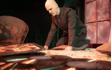  Ивайло Драгиев с поредна силна роля в "Ентъртейнмънт".