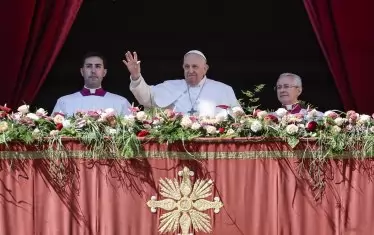 Папата промени конституцията на Ватикана