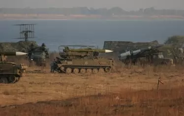 Кого точно залъгваме, че с въоръжение от преди 40-50 години може да се защити една държава