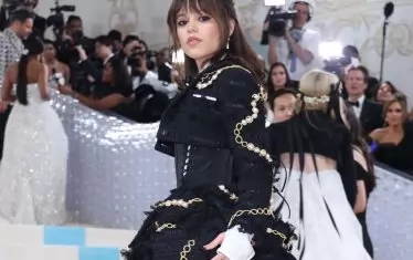  Джена Ортега - Уензди Адамс