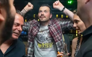  Работен момент по време на снимките за филма на Макариев.