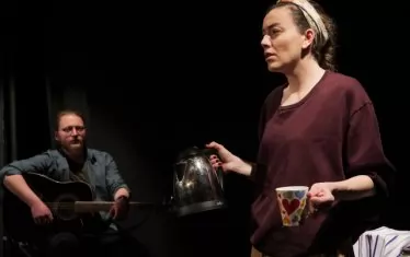  Реални двойки разказват как войната е преобърнала делничното им битие.