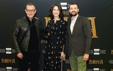  С Михаил Билалов и Кристина Верославова на премиерата на сериала "Вина".